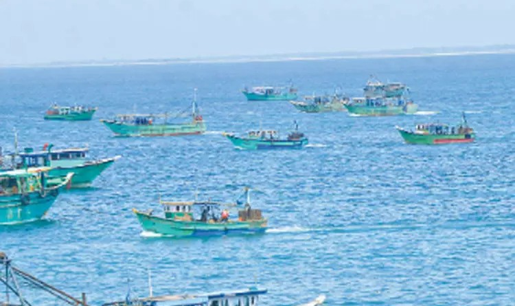 Sri Lankan Navy Strikes Again... 14 Tamil Nadu fishermen arrested