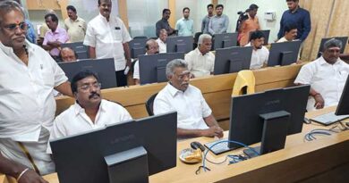 Paperless Assembly. Training for Puducherry MLAs