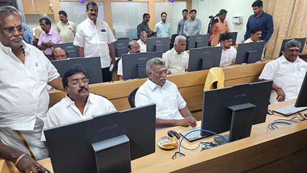 Paperless Assembly. Training for Puducherry MLAs