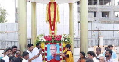 Dr. M. Varadarasanar's Birth Anniversary., District Collector pays floral tributes