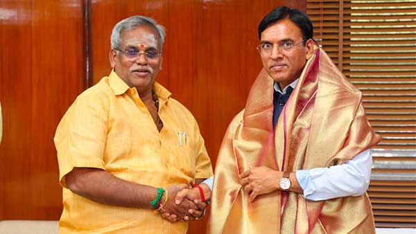 Puducherry Assembly Speaker Selvam meets Union Sports Minister Mansukh Mandaviya