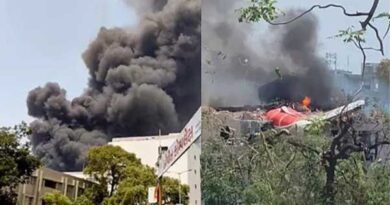 Suddenly the plane crashed, a terrible accident.. what is the fate of the passengers?