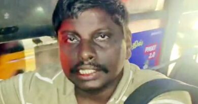 In the bus, a young woman was harassed... the public gave a moral lesson to the quack doctor!