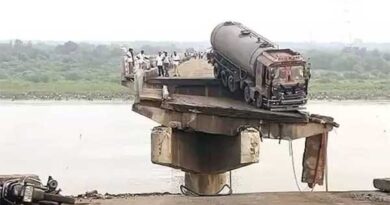 A lorry hanging in the ravine after the bridge collapsed - a tragedy that claimed 9 lives!
