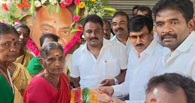 Kamarajar's birthday celebration.. Welfare scheme assistance was provided by the Kamarajar Welfare Center in M.G.R. Nagar!