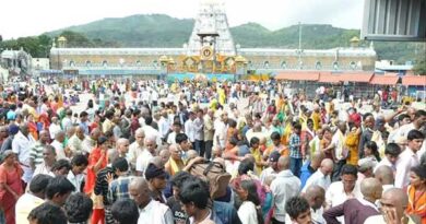 Devotees wait for more than 24 hours in Tirupati for the Lord's darshan!