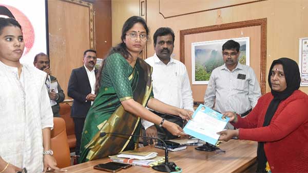 A meeting to address public grievances.. The district collector provided financial assistance to the families affected by various disasters!