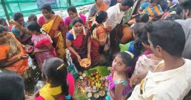 Throughout Tamil Nadu, there is a festive atmosphere... Newlywed couples gathered along the banks of the Kaveri!