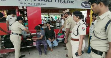 Tomorrow is Independence Day.. Police will conduct intense checks at the railway stations!