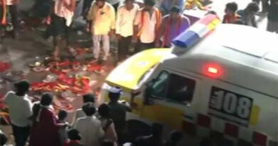 Karur is in deep sorrow.. Today shops are closed!