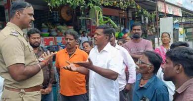 குடியிருப்புகளை சூழந்த மழைநீரை அகற்ற மறியல்