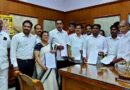 On a contractual basis, lawyers... Chief Minister Rangasamy handed over the appointment orders!
