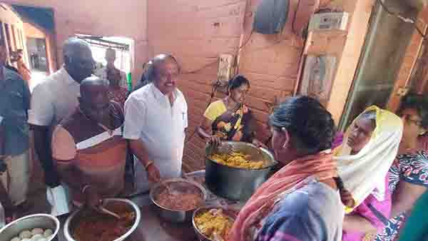 உதயநிதி பிறந்தநாள் புதுச்சேரியில் அன்னதானம்