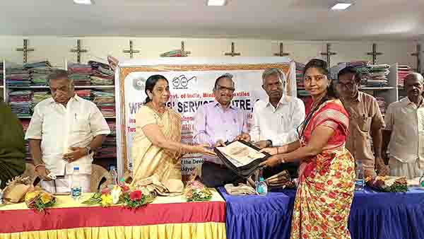 மத்திய அரசின் சமர்த் திட்டத்தின் கைத்தறி நெசவு