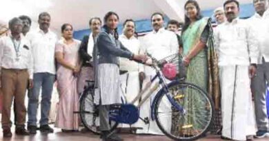 168. மிதிவண்டி நாடளுமன்ற உறுப்பினர் வழங்கினார்