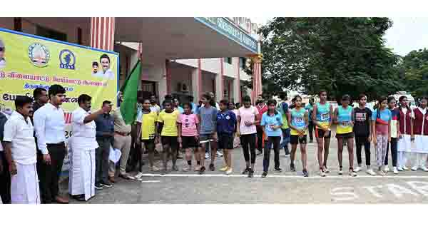 ஓட்டப் போட்டி சா.மு.நாசர் துவக்கி வைத்தார்