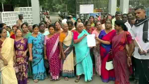 உபரி நீரை வீணாக கொசஸ்தலை ஆற்றில் திறப்பு