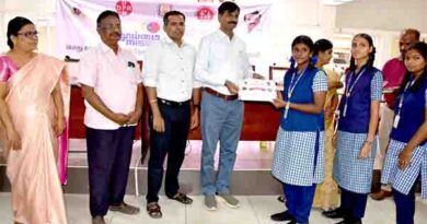 வெற்றி பெற்ற 30 மாணவ மாணவியர்களுக்கு பாராட்டு