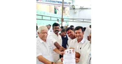 ஈரோடு கிழக்கில்சி.எஸ்.சிவகுமார்விருப்பமனுத்தாக்கல்