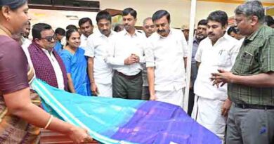 கைத்தறிகண்காட்சிதொடக்கம்30% தள்ளுபடிவிற்பனை