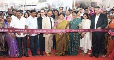 ஈரோட்டில் புதிய ஜோயாலுக்காஸ் ஷோரூம் திறப்பு