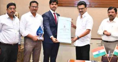 முதலமைச்சர் மு.க.ஸ்டாலினிடம் மு. பிரதாப் வாழ்த்து