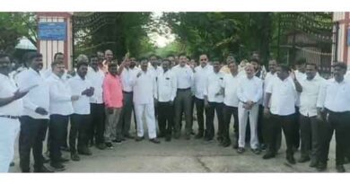 அனைத்து வழக்கறிஞர்கள் சங்கம் ஆர்ப்பாட்டம்