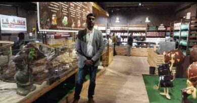 நீலகிரிசாக்லேட்ஸ்டோரிஸ்தாபனம் ஆறு சுவைஇனிப்பு