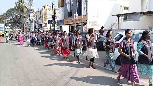 ராமகிருஷ்ணாமகளிர்கல்லூரிபெண்குழந்தைகள்தினம்