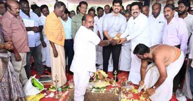 கூவம் ஆற்றின் குறுக்கே உயர்மட்ட மேம்பால பணி