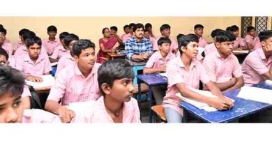 பன்னிரண்டாம் வகுப்புமாணவர்களுக்கு சிறப்பு பயிற்சி