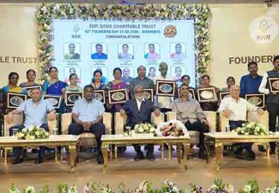 கோவை 25ஆண்டு பணியாற்றியவர்களுக்கு பாராட்டு கோவை 25ஆண்டு பணியாற்றியவர்களுக்கு பாராட்டு