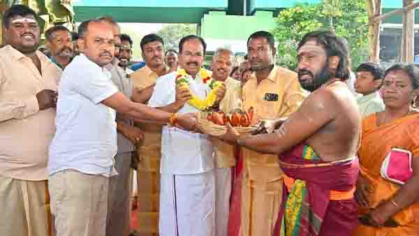மாரியம்மன்திருக்கோயில்திருக்குடநன்னீராட்டுபெருவிழா