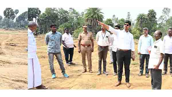 முதலமைச்சரின் சிறு விளையாட்டு அரங்க கட்டிட பணி