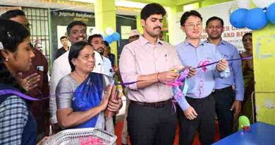 நகராட்சிமேல்நிலைப்பள்ளியில்கார்நிறுவனபங்களிப்பு