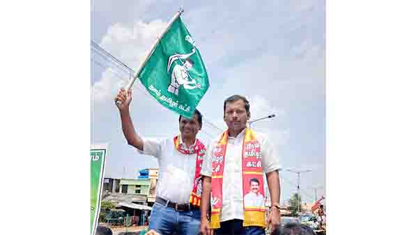 நாம் தமிழர் கட்சி வேட்பாளர்கள் மனுத்தாக்கல்