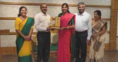 UPSC சிவில் சர்வீஸ் தேர்வில் மாணவி சாதனை