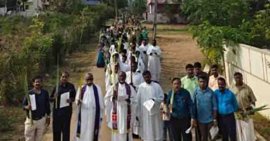 கோவையில் குருத்தோலை ஞாயிறு பவனி