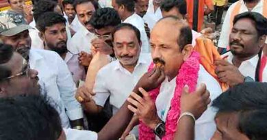 அதிமுக வேட்பாளர் பி. வி. ரமணாவுக்கு வரவேற்பு