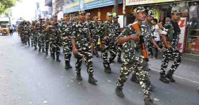 திருவள்ளூரில் முக்கிய வீதிகள் வழியாக கொடி அணிவகுப்பு