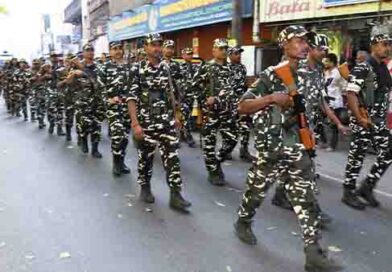 திருவள்ளூரில் முக்கிய வீதிகள் வழியாக கொடி அணிவகுப்பு