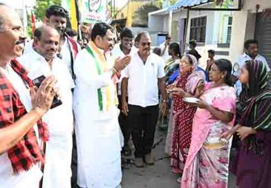 ஈரோடு கிழக்கு ப.க.பழனிச்சாமியின் நூதன பிரச்சாரம்