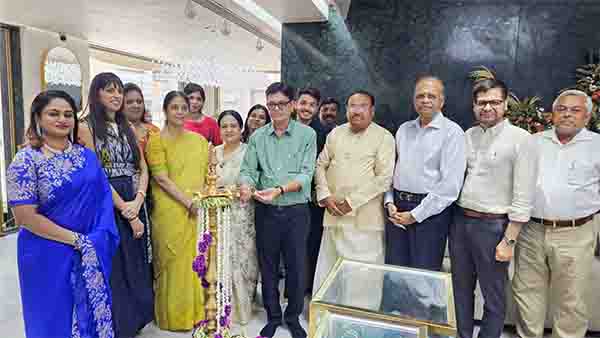 டிபாருமல் எலவே டைமண்ட்ஸ் நிறுவனம்ஷோரூம் திறப்பு