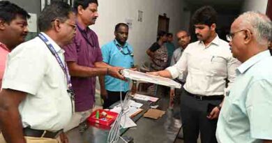 வாக்குப்பதிவு இயந்திரங்களில் வேட்பாளர்களின் பெயர்