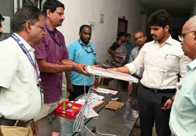 வாக்குப்பதிவு இயந்திரங்களில் வேட்பாளர்களின் பெயர்