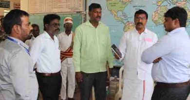 வேட்பாளரின்றி அதிகாரிகள் சீல் பாஜக வேட்பாளர் குற்றச்சாட்டு