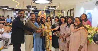 கோவையில் அழகு நிலையம் துவக்கவிழா கோவையில் அழகு நிலையம் துவக்கவிழா