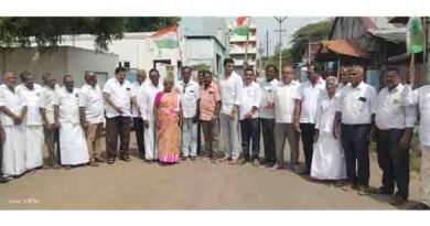 மாணவர்கள் மீதான தாக்குதலைக் கண்டித்து காங்கிரஸ் ஆர்ப்பாட்டம்