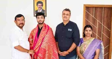 கோவையில் அமைச்சரை சந்தித்த மாணவன்