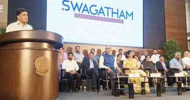 கோவையில் மாணவர்களுக்கு வரவேற்பு நிகழ்ச்சி
